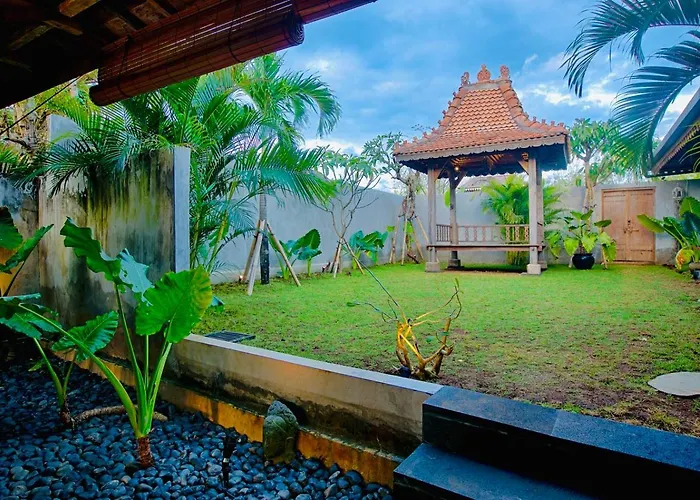Complex Cashew Anouk Jungle - Bingin Villa