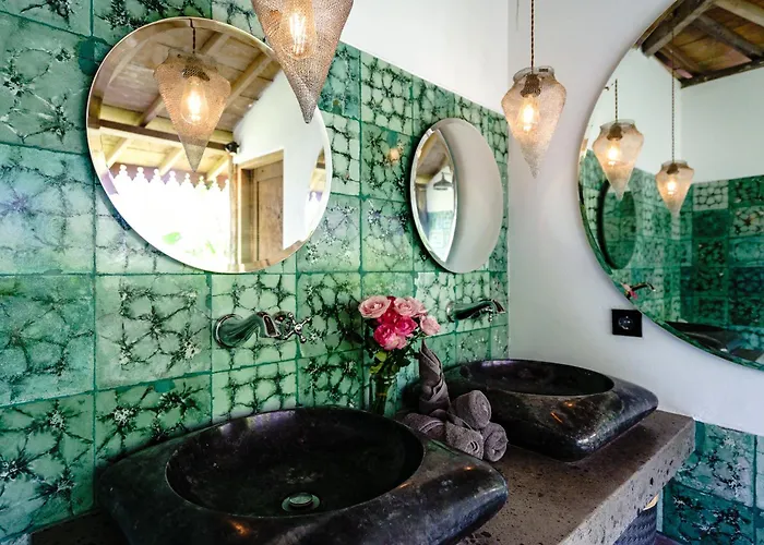 Villa Complex Cashew Anouk Jungle - Bingin *